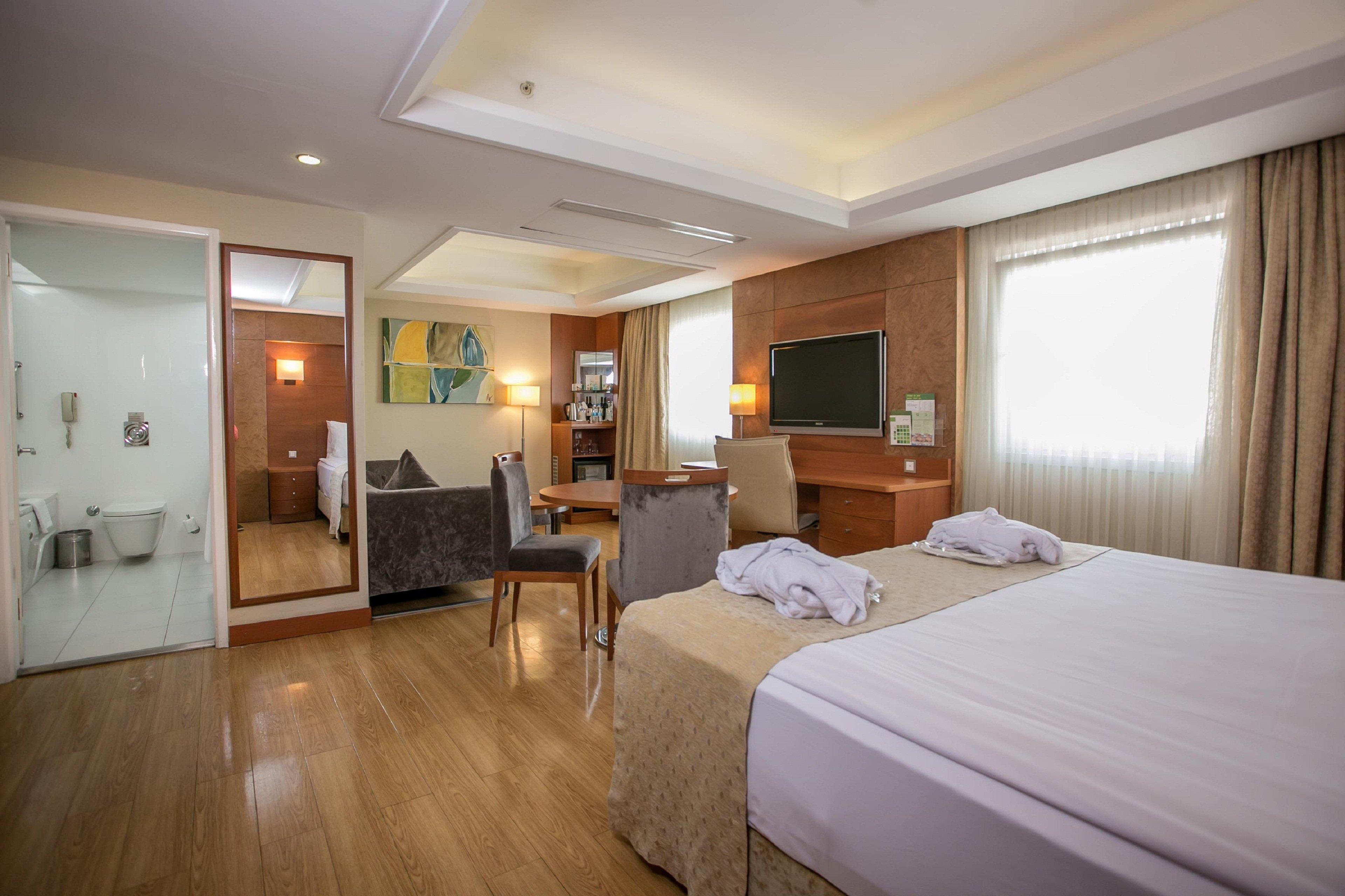 Holiday Inn Istanbul City By Ihg Bagian luar foto Suite