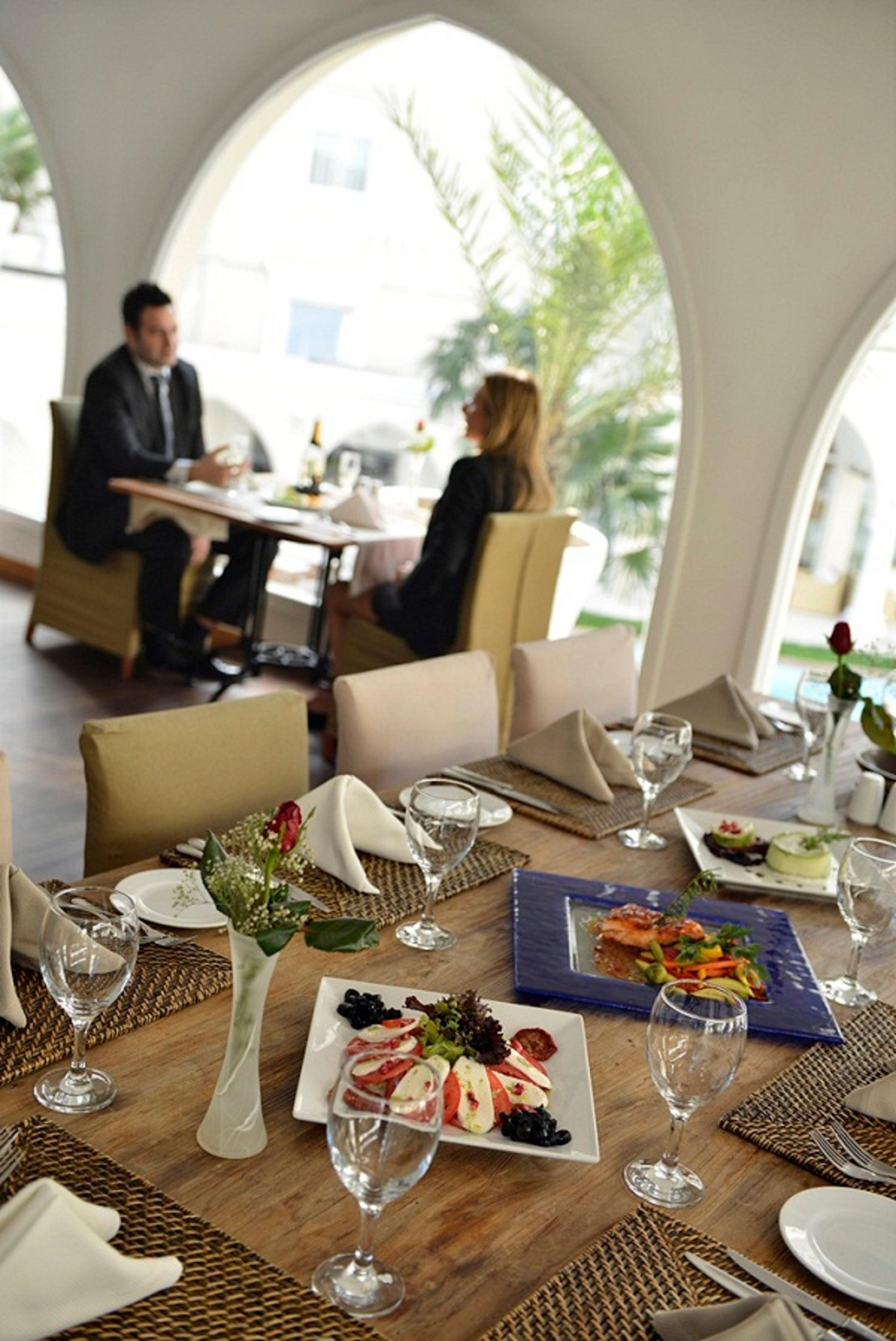 Holiday Inn Istanbul City By Ihg Bagian luar foto Restaurant