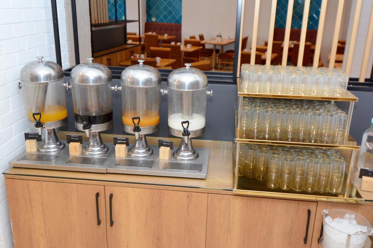 Holiday Inn Istanbul City By Ihg Bagian luar foto A juice bar